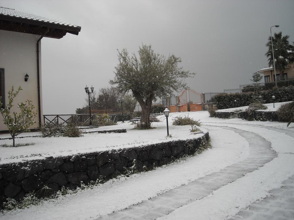 Aurora Dell'Etna Bed and Breakfast Zafferana Etnea Buitenkant foto