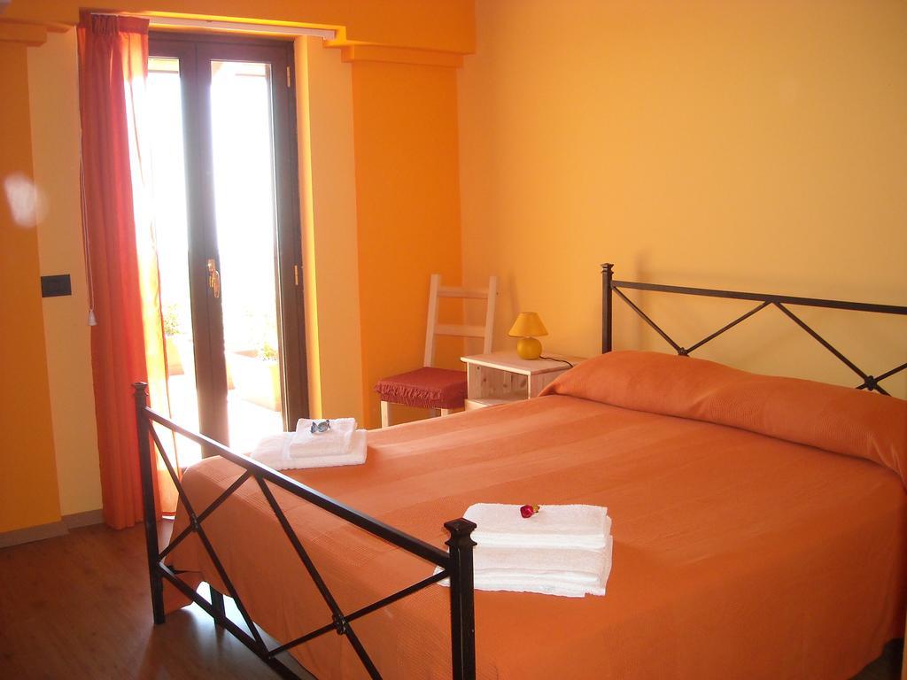Aurora Dell'Etna Bed and Breakfast Zafferana Etnea Buitenkant foto