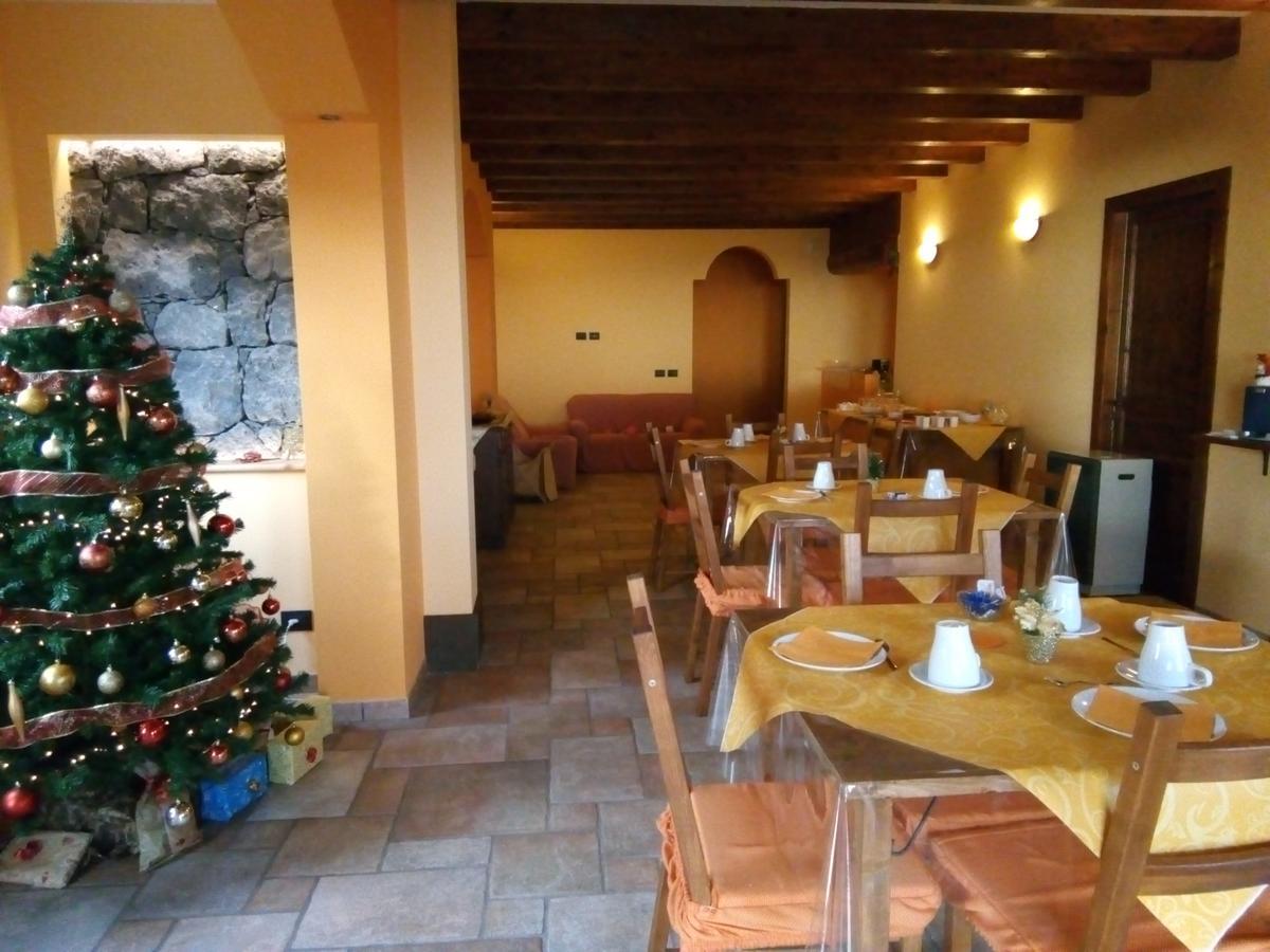 Aurora Dell'Etna Bed and Breakfast Zafferana Etnea Buitenkant foto