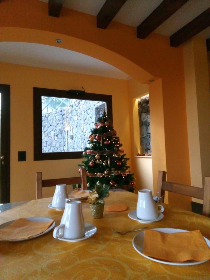 Aurora Dell'Etna Bed and Breakfast Zafferana Etnea Buitenkant foto